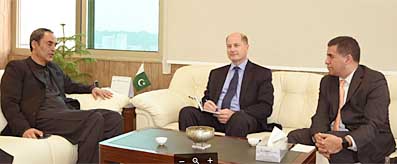 Mr. Zubair Gilani meeting with Carlos Griffin