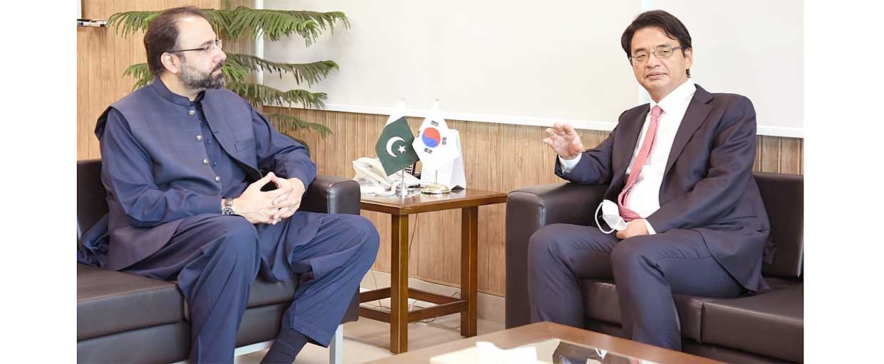 Chaudhry Salik Hussain meeting with Ambassador of South Korea