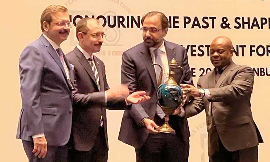 Chaudhary Salik participates in D-8 Investment Conference in Istanbul