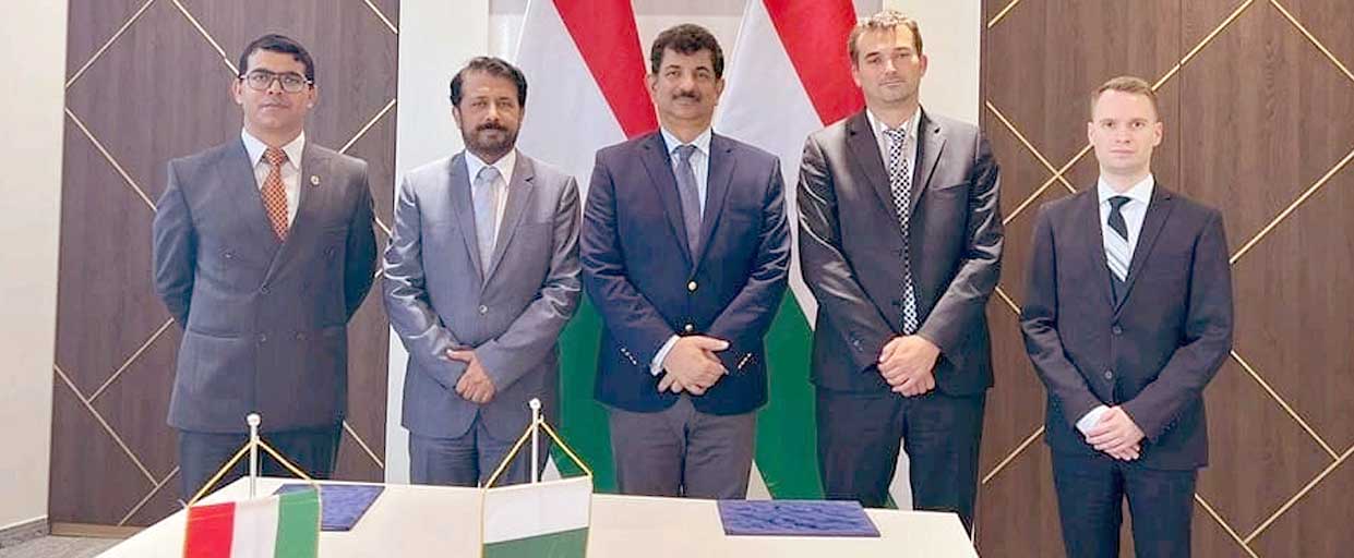 Asad Rehman Gilani alongwith Hungarian Hosts after signing agreed minutes