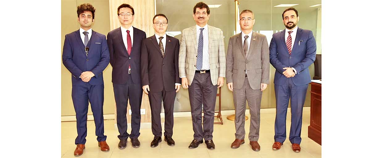 Asad Rehman Gilani with Commercial Counselor & Consul General of China