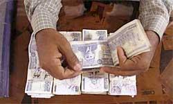 Pakistan gets record foreign investment in T-bills